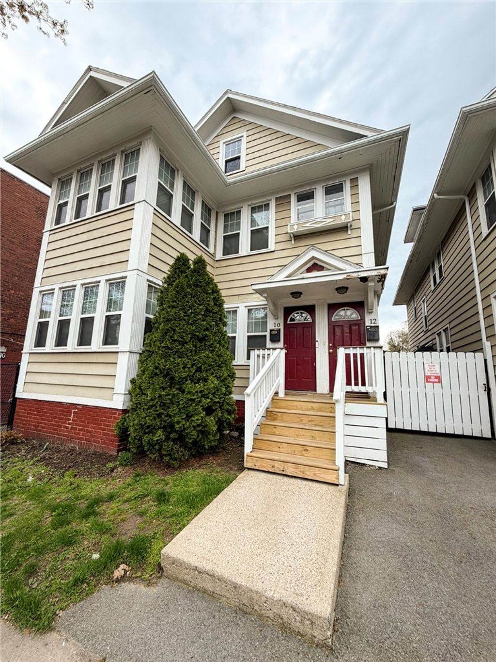 Photo of 12 Boardman Street, Rochester, NY 14607 (MLS # R1677499)