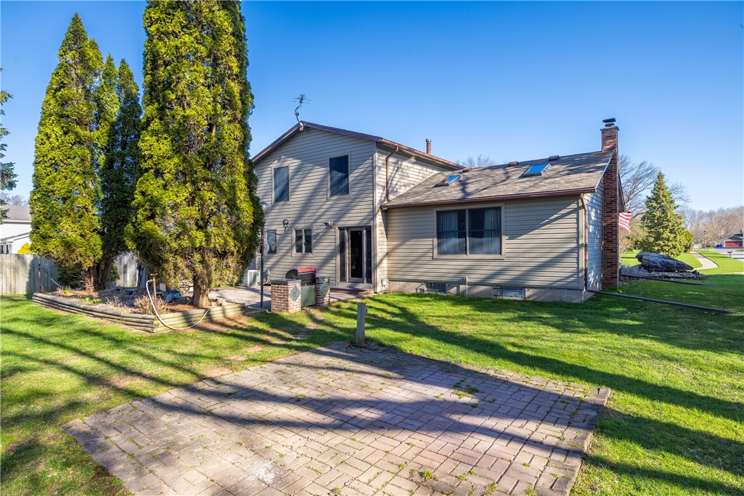 75 Woodedge Lane, Greece, New York image 13