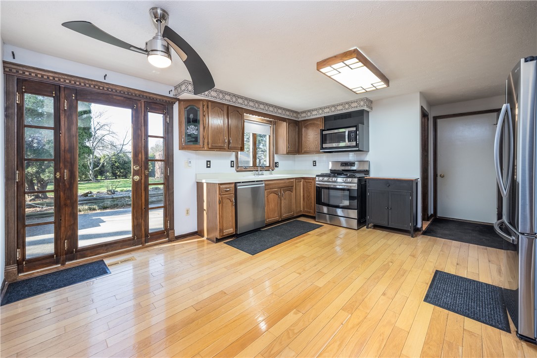 75 Woodedge Lane, Greece, New York image 26