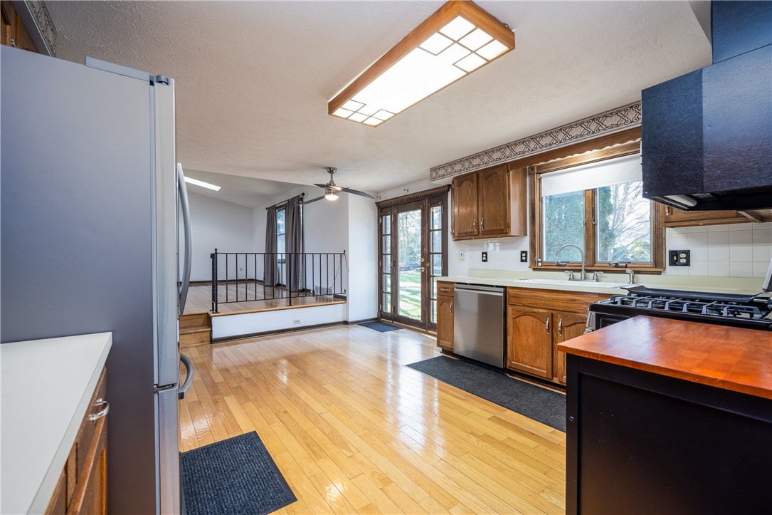 75 Woodedge Lane, Greece, New York image 28