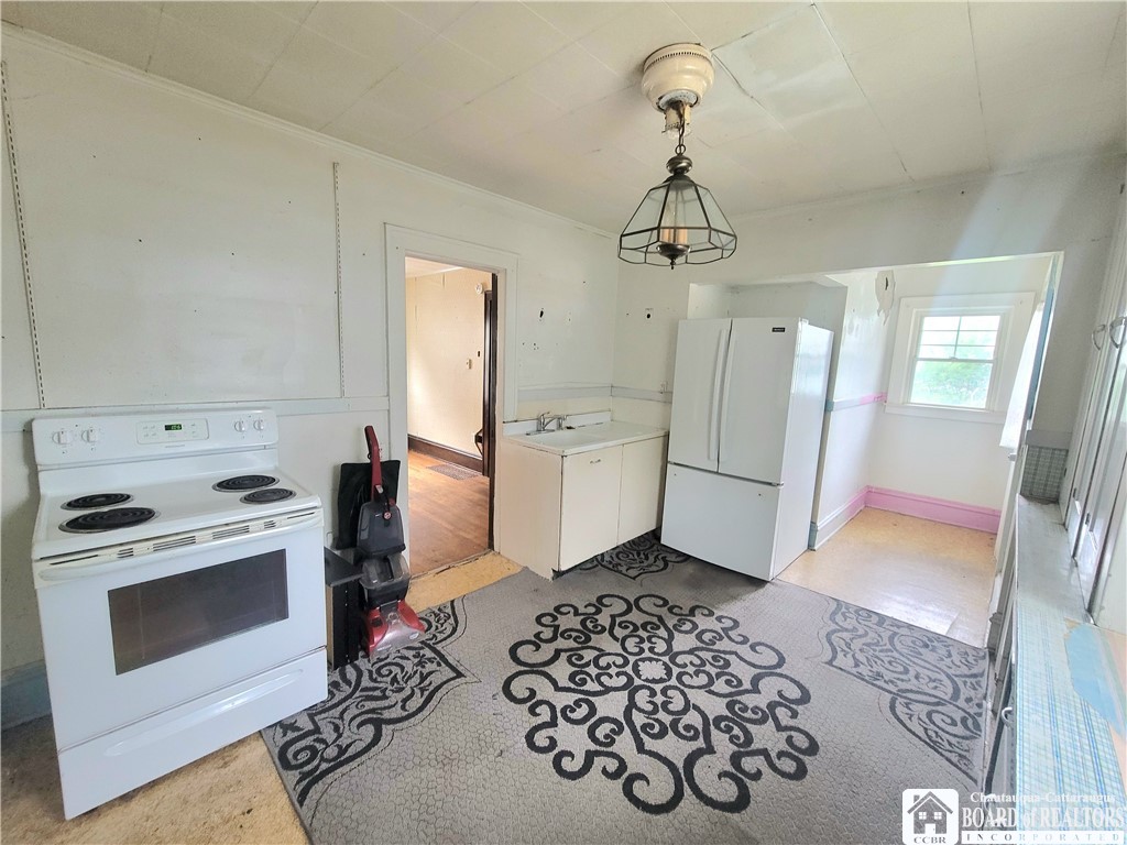 29 Catlin Avenue, Jamestown, New York image 6