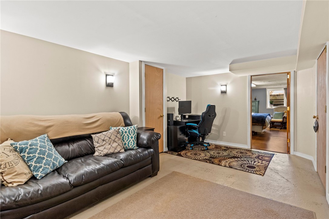 511 Glenview Court, Webster, New York image 19