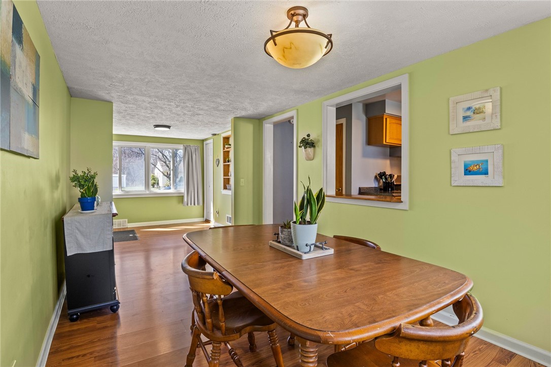 511 Glenview Court, Webster, New York image 9