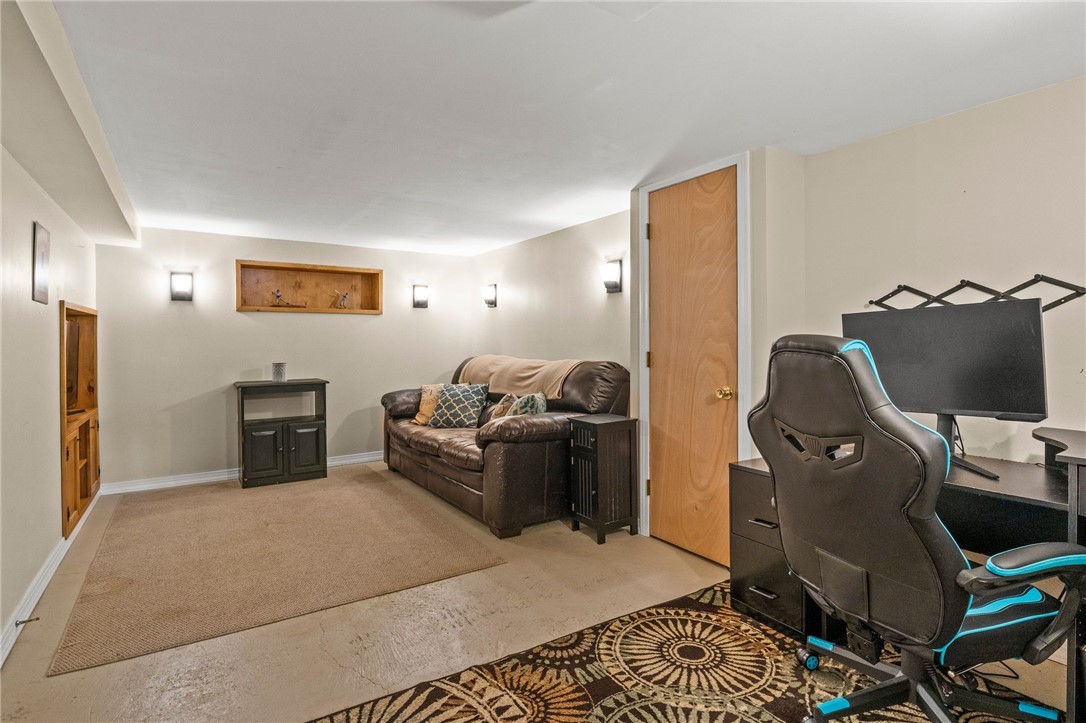 511 Glenview Court, Webster, New York image 18