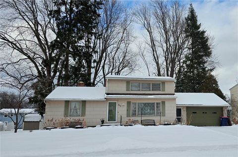 652 Harvest Drive Greece NY 14626