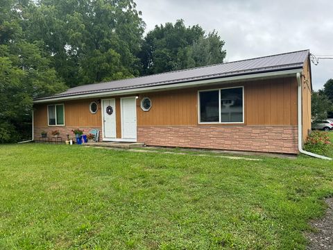 Photo of 200 Robinwood Avenue, Elmira, NY 14903 (MLS # R1660656)