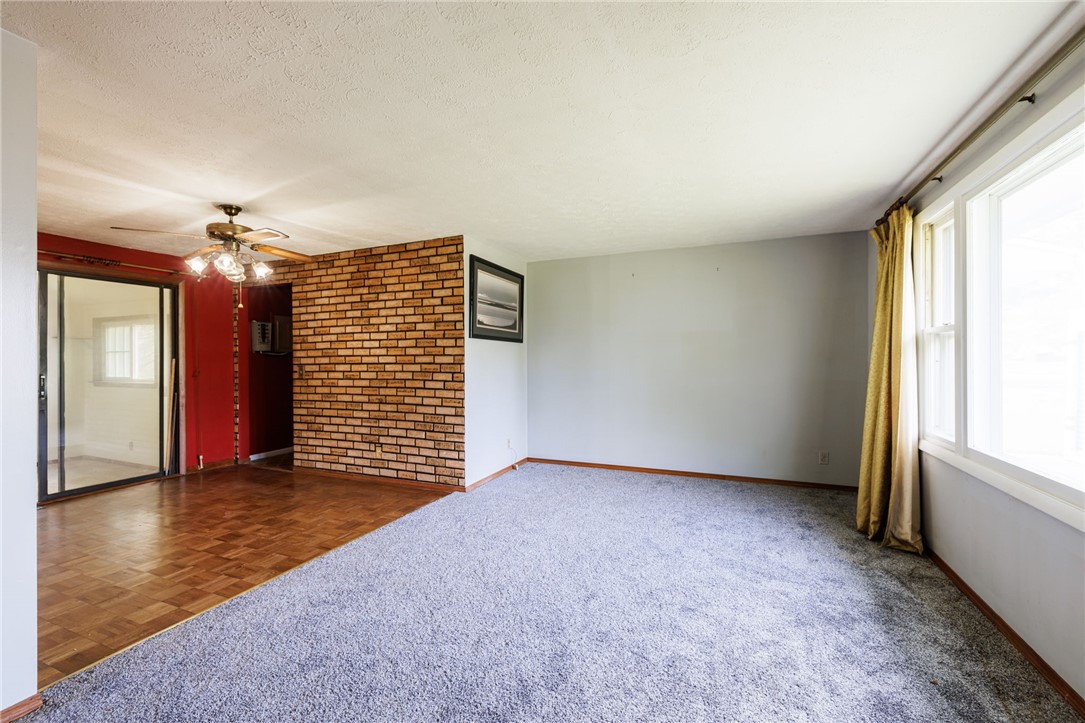 28 Jamee Lane