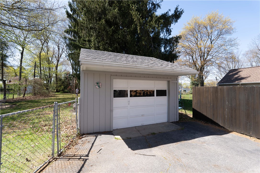171 Glenbrook Road, Greece, New York image 48