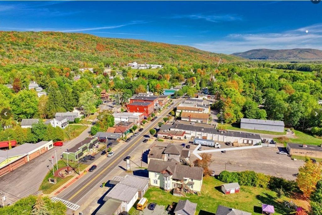 Photo of 142 S Main Street, Naples, NY 14512 (MLS # R1650943)