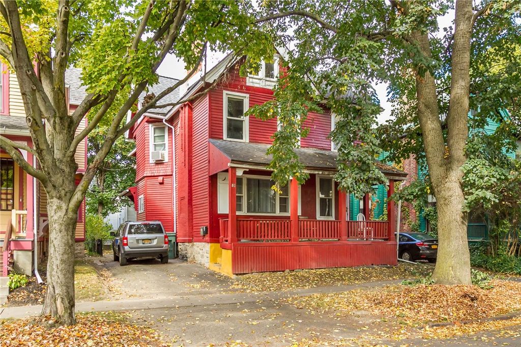 Photo of 81 Oxford Street #1, Rochester, NY 14607 (MLS # R1646046)