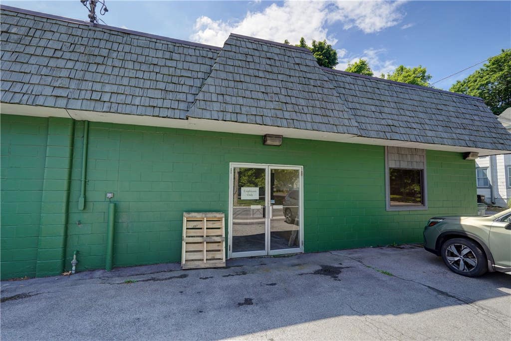 Photo of 330 South Main Street ST, Canandaigua City, NY 14424 (MLS # R1689350)