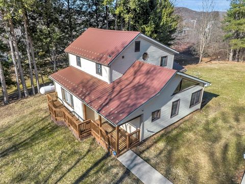 Photo of 109 Hamilton Farm Road, Oneonta, NY 13820 (MLS # R1592723)