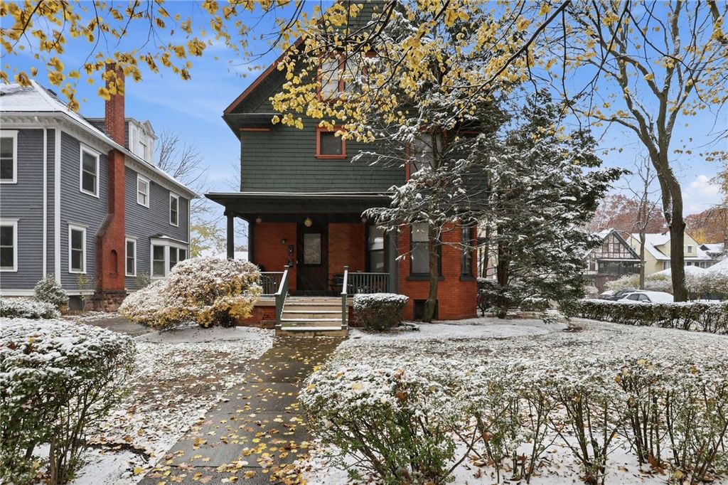 Photo of 98 Barrington Street #560, Rochester, NY 14607 (MLS # R1650497)