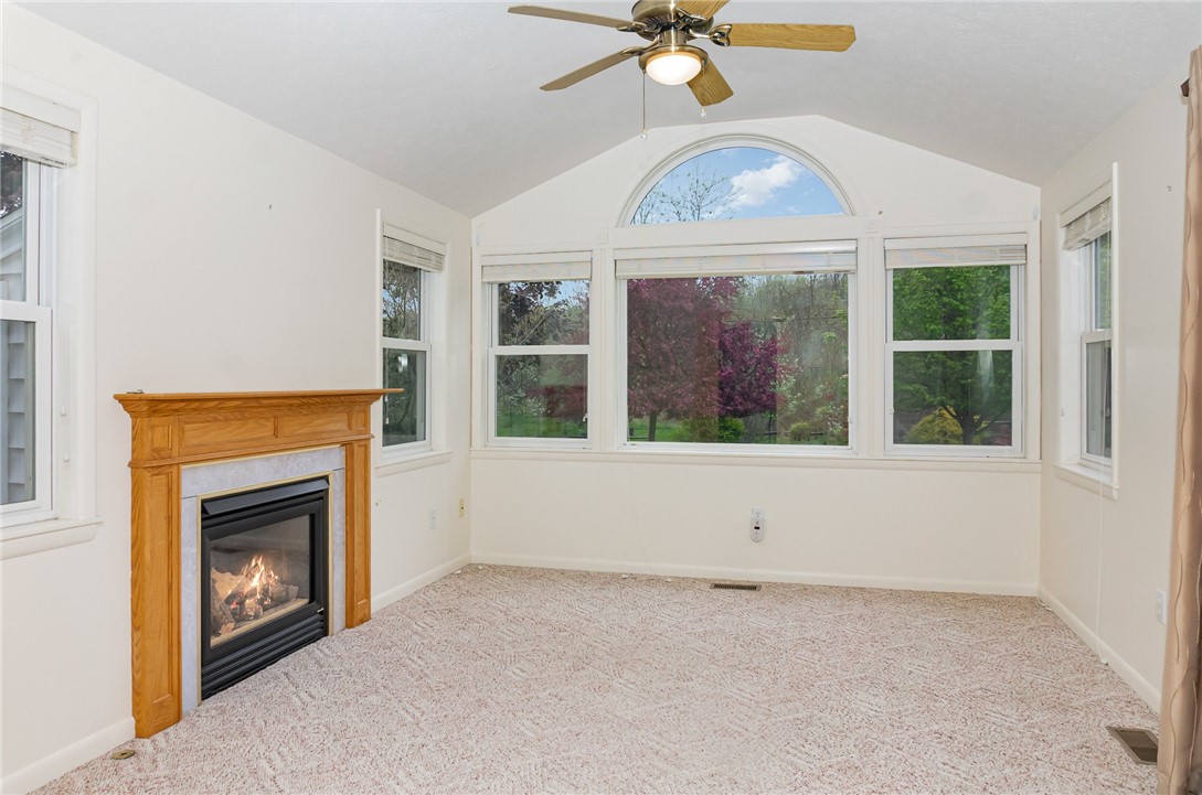 1080 Cherry Hill Lane, Webster, New York image 9