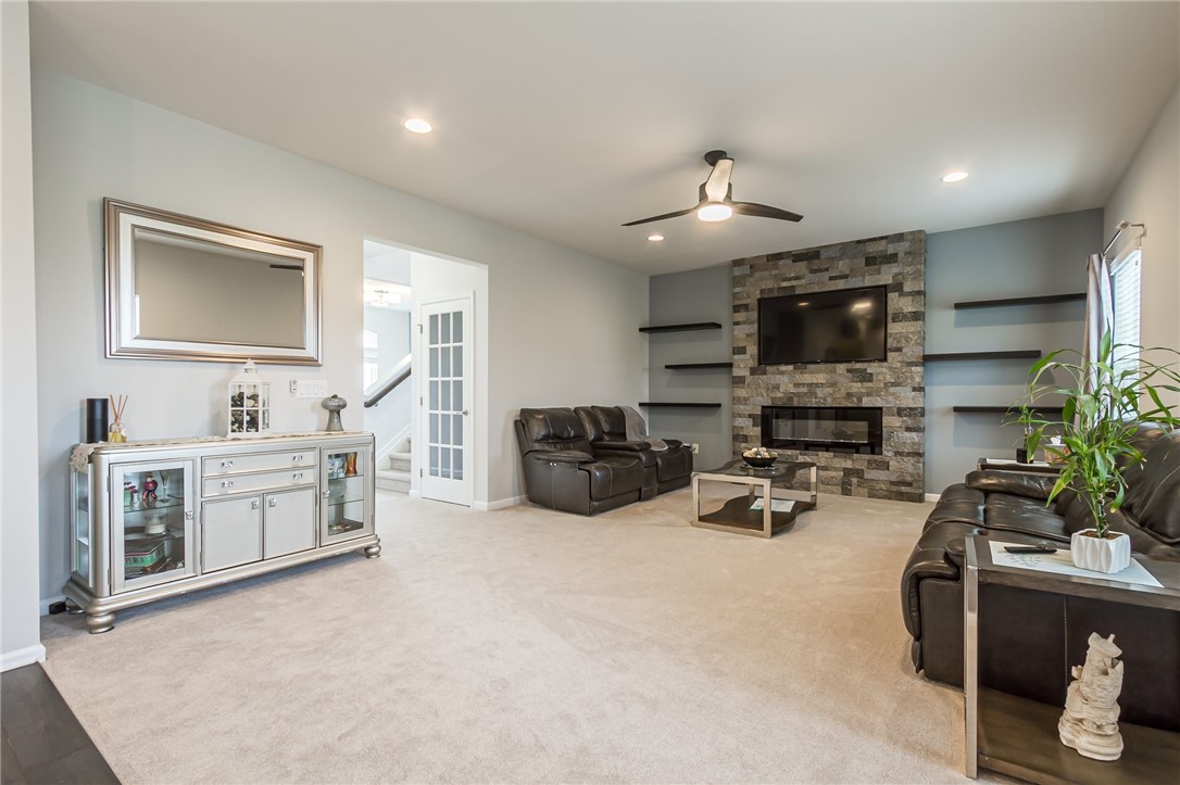 1601 Clovertrail Drive
