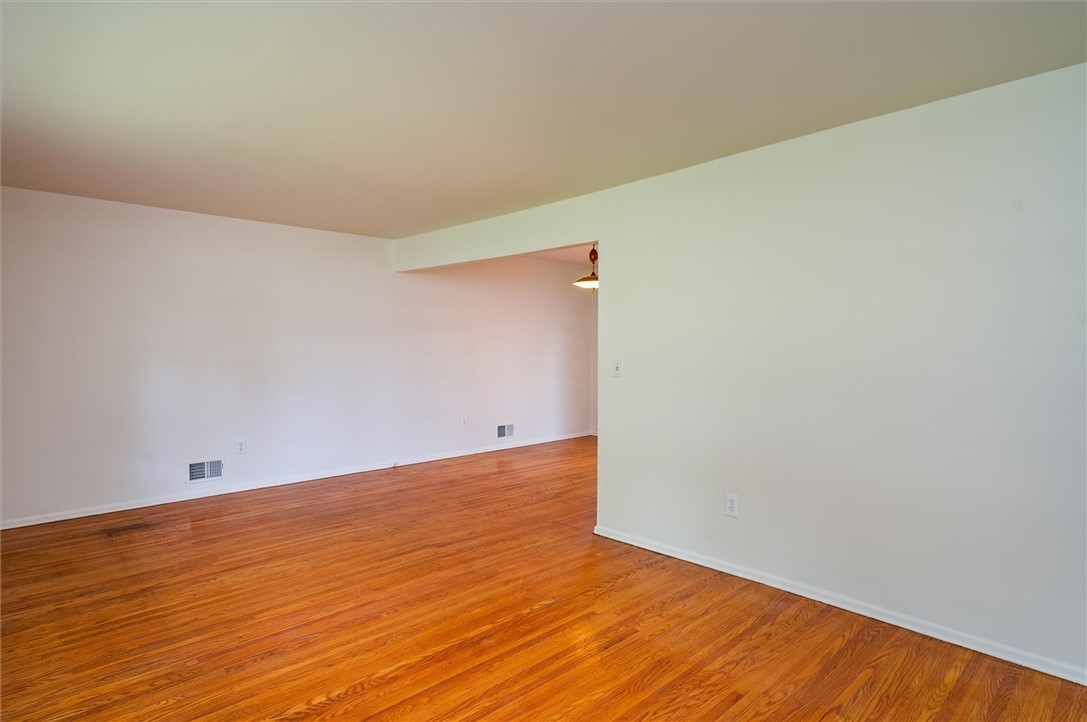 171 Normandale Drive, Gates, New York image 12