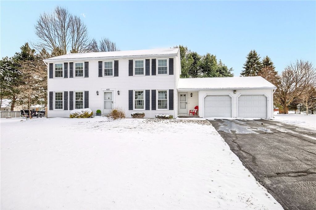 Photo of 681 Northbrook Way, Webster, NY 14580 (MLS # R1667453)