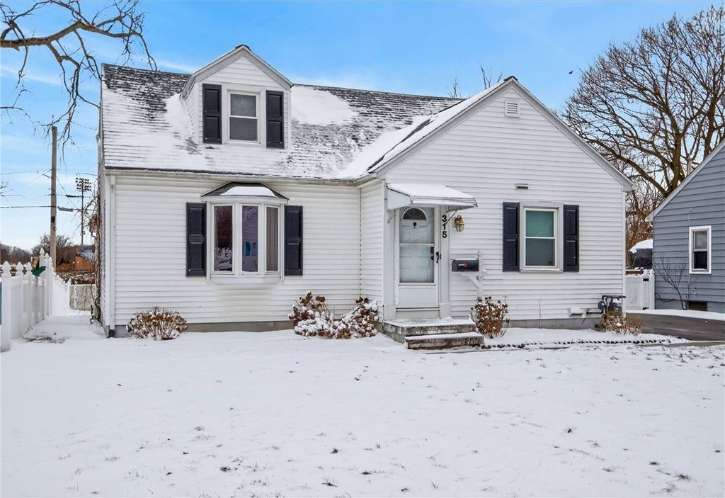 Photo of 315 Orland Road Rd, Irondequoit, NY 14622 (MLS # R1667570)