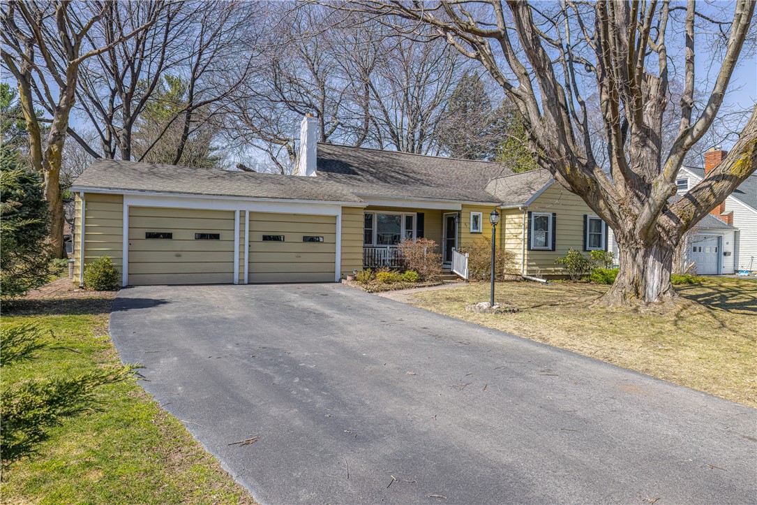 37 Kenmore Lane, Irondequoit, New York image 1