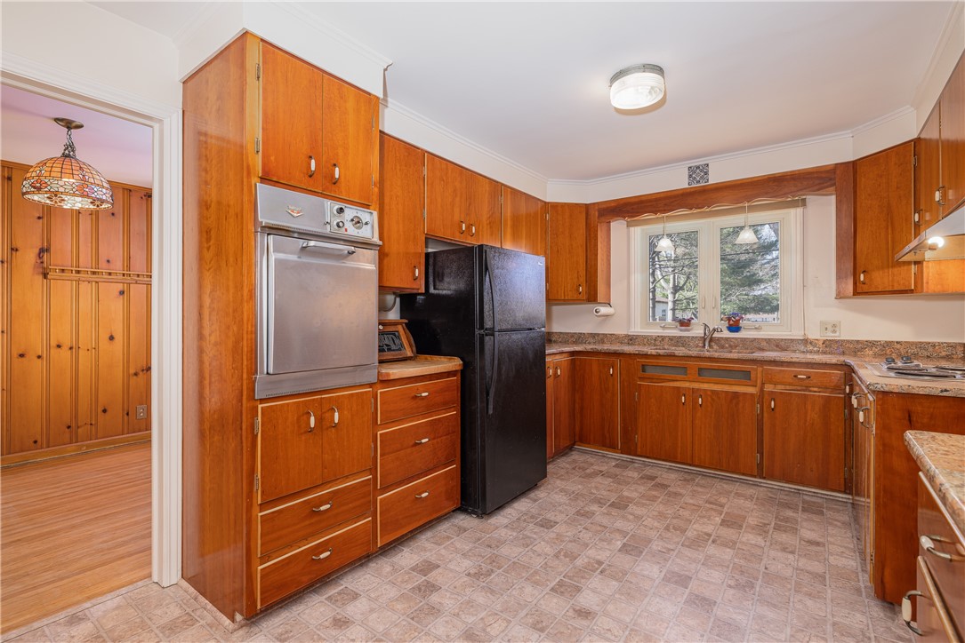 37 Kenmore Lane, Irondequoit, New York image 13