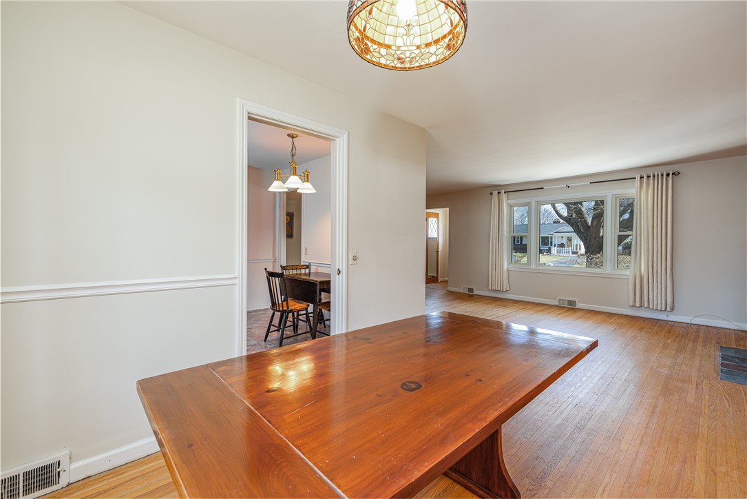 37 Kenmore Lane, Irondequoit, New York image 9