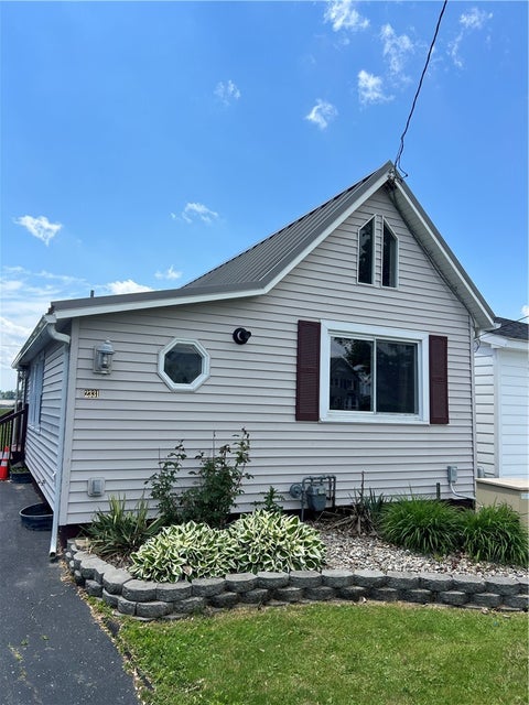 Photo of 2331 Edgemere Drive, Greece, NY 14612 (MLS # R1710952)