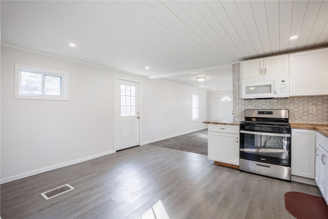 8 Lehigh Avenue