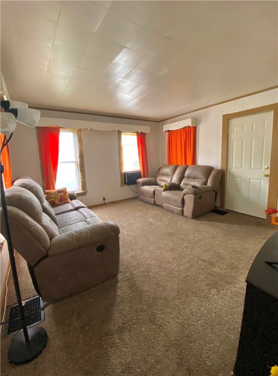 Shelby, New York 14103, United States, 3 Bedrooms Bedrooms, ,2 BathroomsBathrooms,Residential,Active,231425