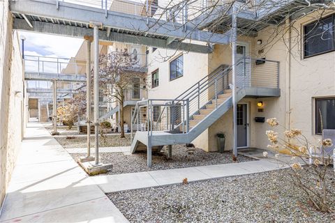 Condo For Sale - 118 Bay Village Drive<br/> Irondequoit, NY 14609