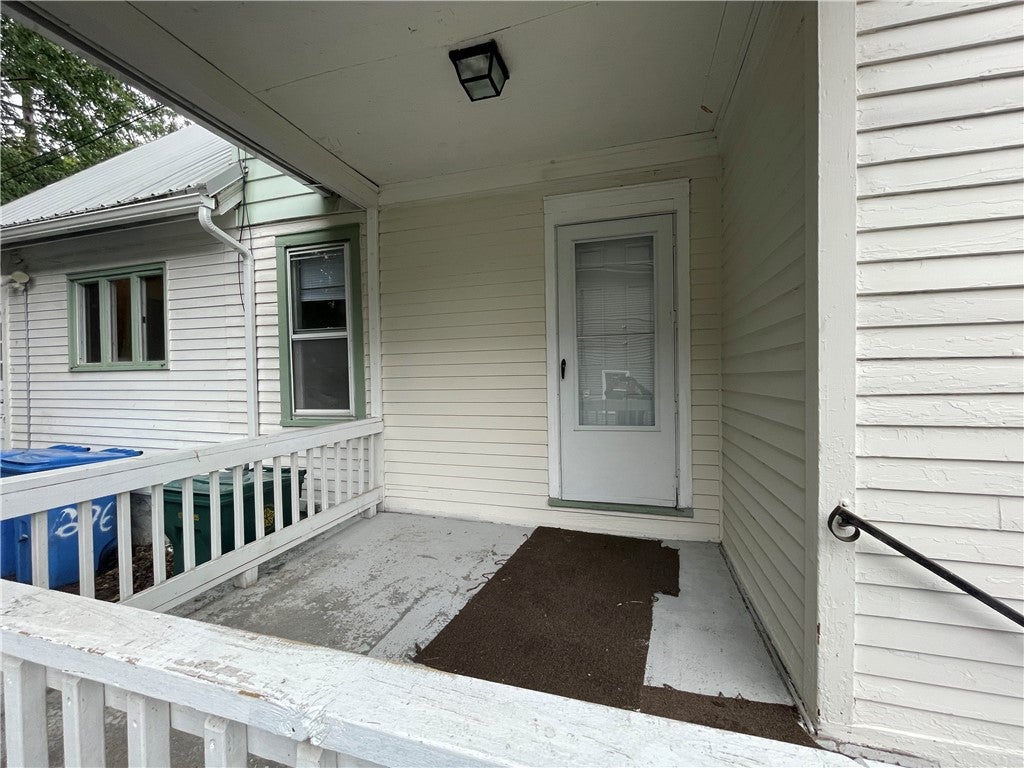 Photo of 279 Ravine Avenue, Rochester, NY 14613 (MLS # R1710512)