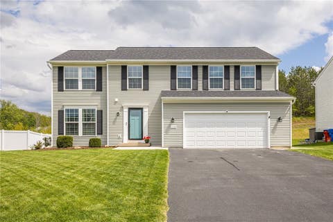 Homes For Sale - 1103 Harlowe Lane<br/> Farmington, NY 14425