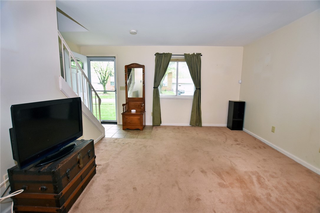 414 Fox Run, Gates, New York image 5