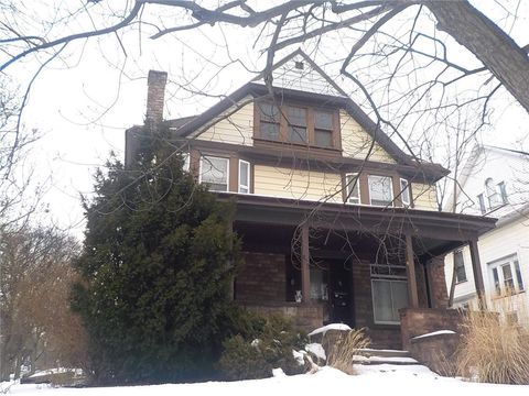 Photo for 901 Lake Avenue