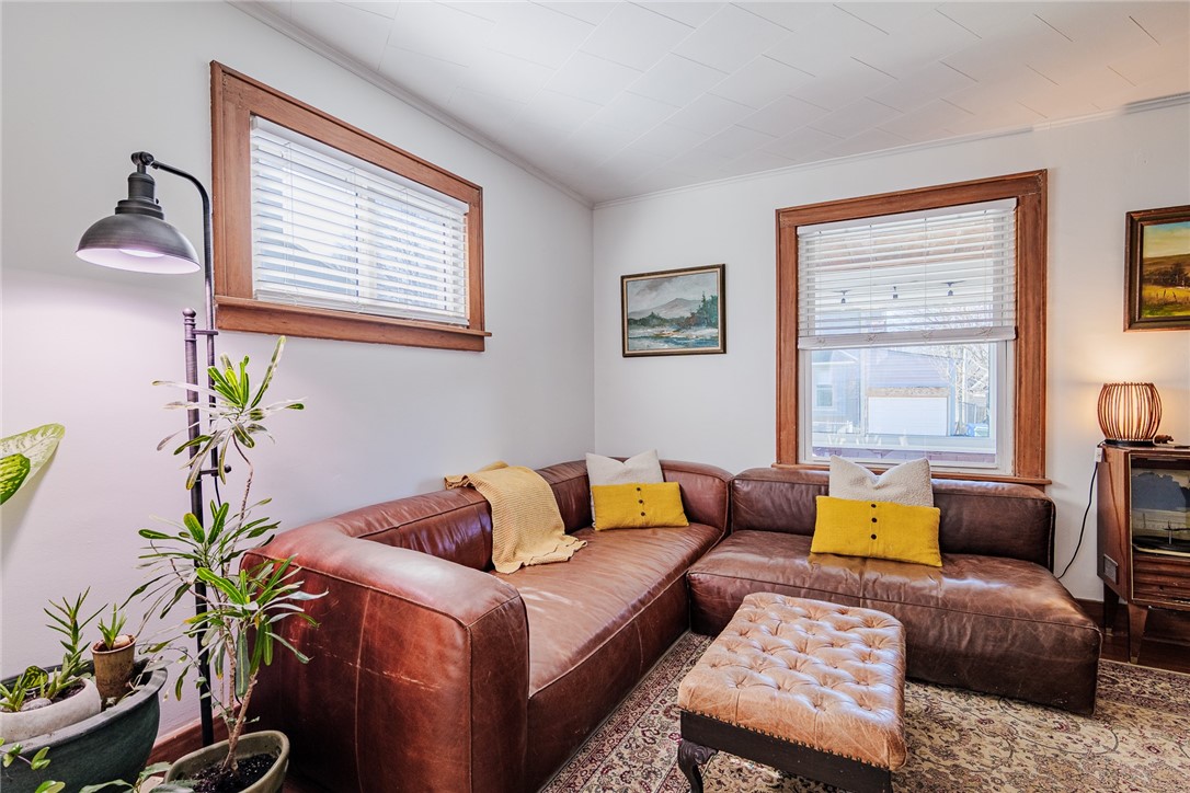 118 Beaufort Street, Rochester, New York image 8
