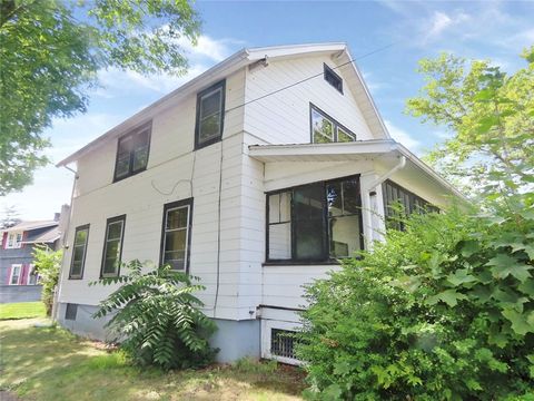752 Robinson Street Elmira NY 14904