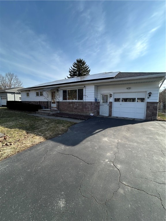 26 Merrydale Drive, Gates, New York image 2