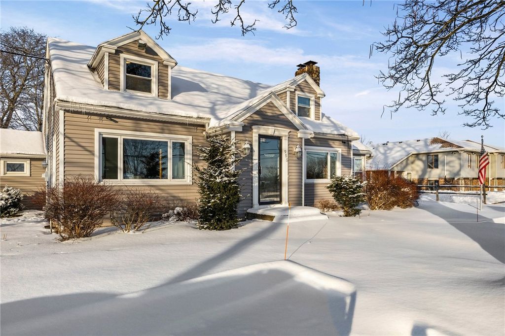 Photo of 955 E Henrietta-Unit D Road, Brighton, NY 14623 (MLS # R1659641)