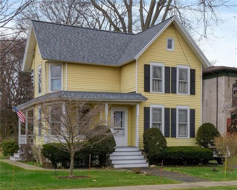 Homes For Sale - 6239 State Route 21<br/> Wayne County, Williamson, NY 14589