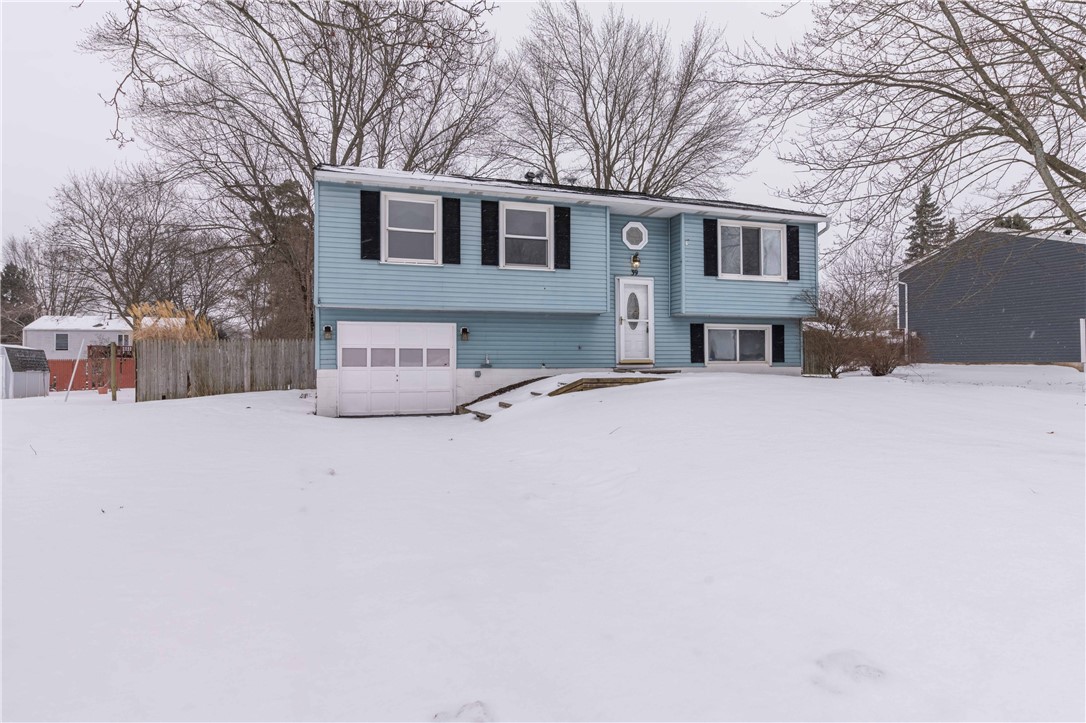 39 Overland Trl, Henrietta, New York image 2