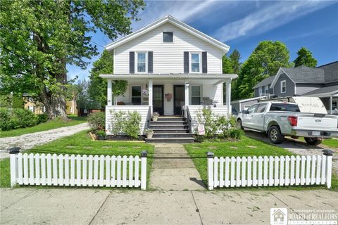 Photo of 10 E Evans Street, Chautauqua, NY 14757 (MLS # R1682967)