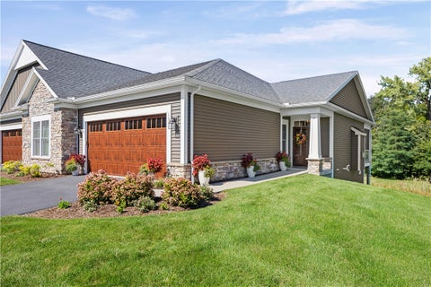 Townhouse For Sale - 1368 Dawns Mist Lndg Lndg<br/> Webster, NY 14580