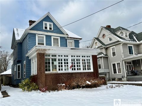 Homes For Sale - 425 Washington Avenue<br/> Dunkirk, NY 14048