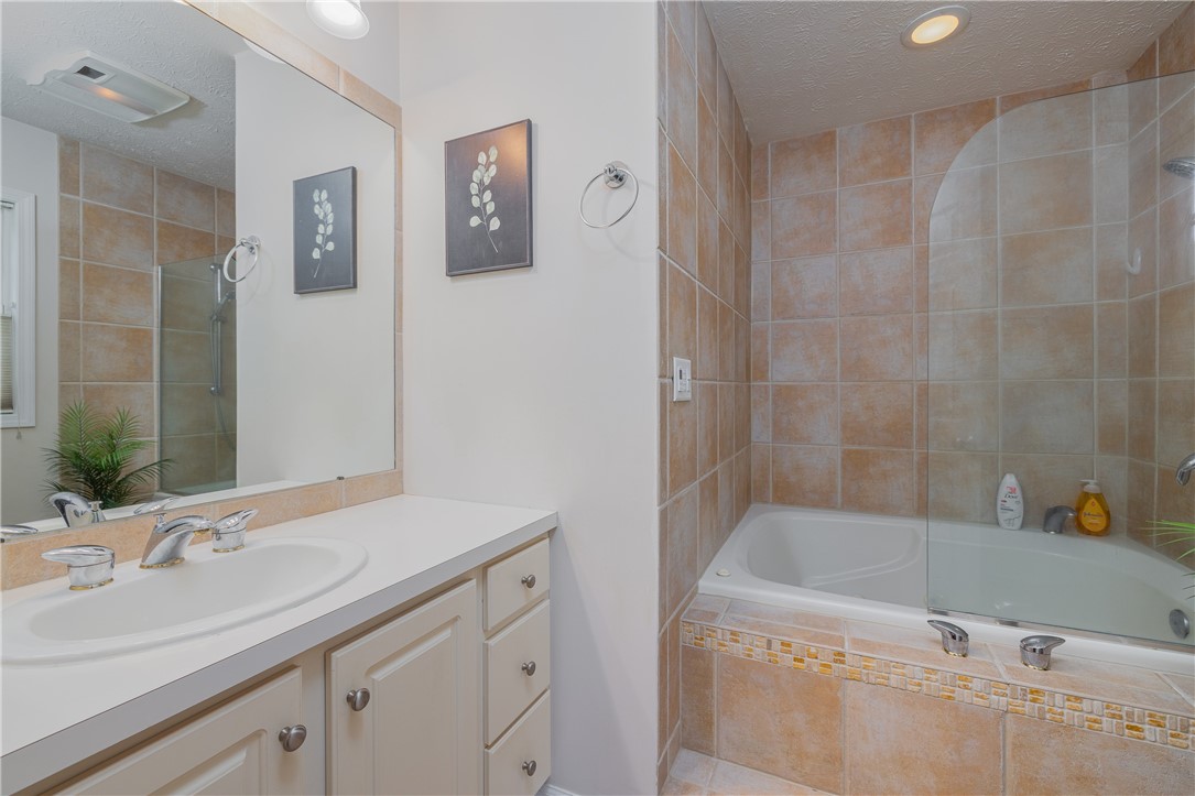 1108 Brick Landing Place Pl, Webster, New York image 18