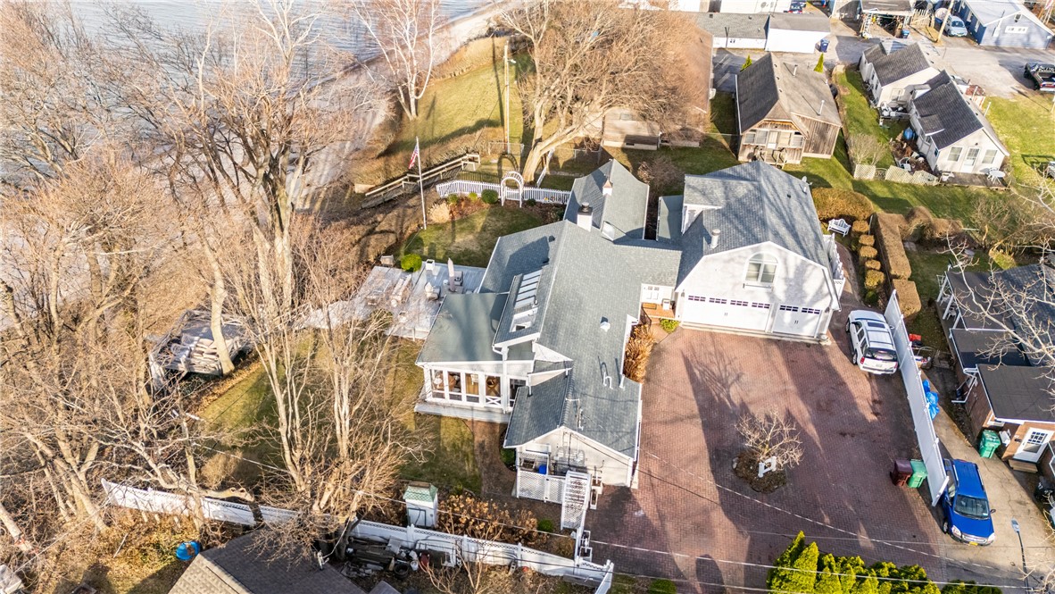455 Lake Front, Irondequoit, New York image 35