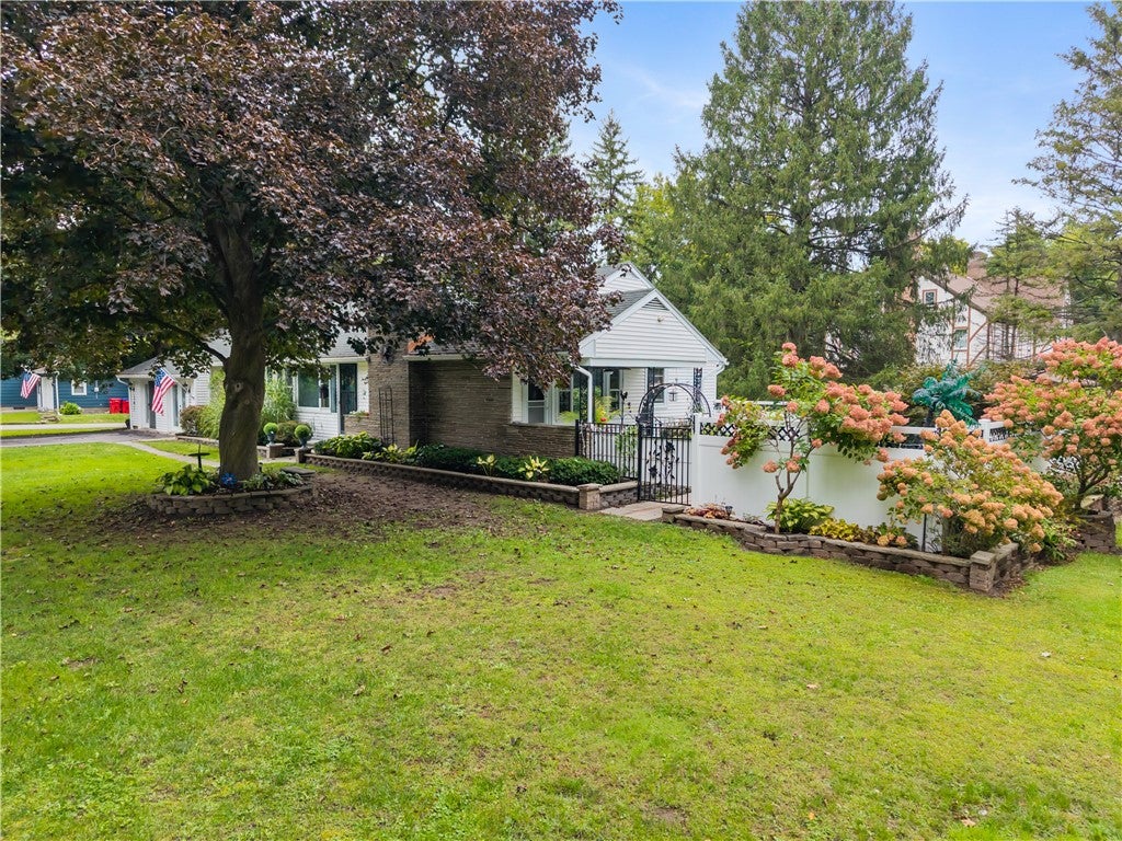 28 Pratt Road