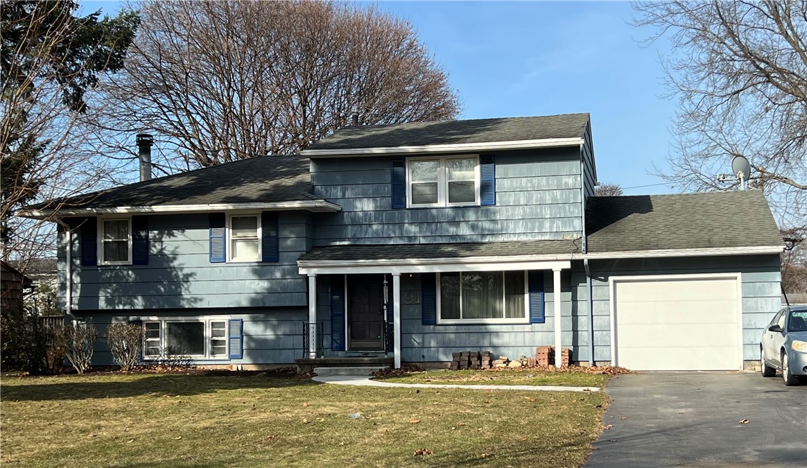91 Barlow Dr

                                                                             Greece                                

                                    , NY - $249,000
