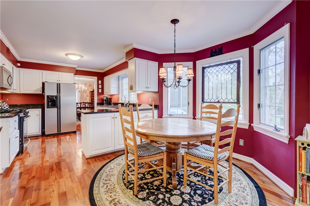 19 Split Rock Road, Pittsford, New York image 12