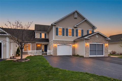 Photo of 8 Foxe Commons, Chili, NY 14624 (MLS # R1673252)