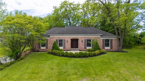 Homes For Sale - 36 Locke Drive<br/> Monroe County, Pittsford, NY 14534