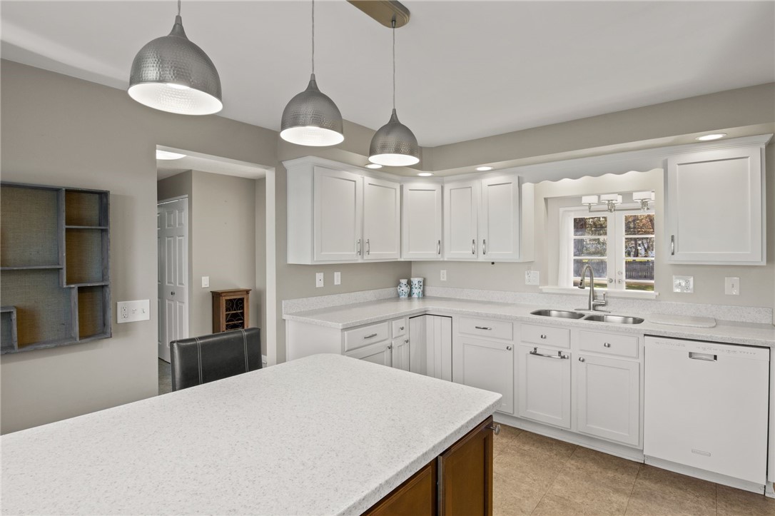 1725 Qualtrough Road, Penfield, New York image 15